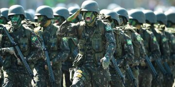 Brasília - Desfile militar de 7 de Setembro, na Esplanada dos Ministérios (Fabio Rodrigues Pozzebom/Agência Brasil)