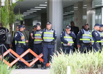 Brasília (DF) 05/04/2023 Policiamento reforçado na PF para o depoimento do ex-presidente Jair bolsonaro sobre as joias Sauditas.