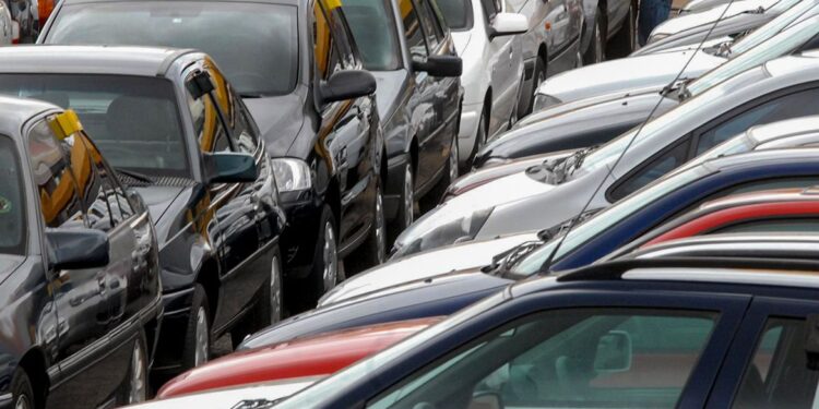 01/06/2023 - Brasília - Concessionárias registram queda na venda de carros usados depois da redução do IPI para veículos novos. Foto feita em 26 de Dezembro de 2008 Foto: Marcello Casal Jr./Abr