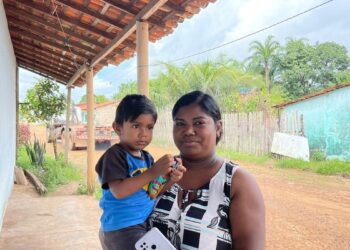 Brasília (DF) - Bolsa Família inclui um milhão de famílias e bate recorde de valor médio: R$ 672,45. - Francilene e Marcelo em Garrafão do Norte (PA): adicional de R$ 150 amplia cardápios. Fotos: Fábia Prates/Secom